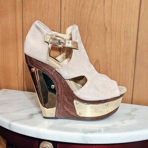Gianni Bini Wedge Heels